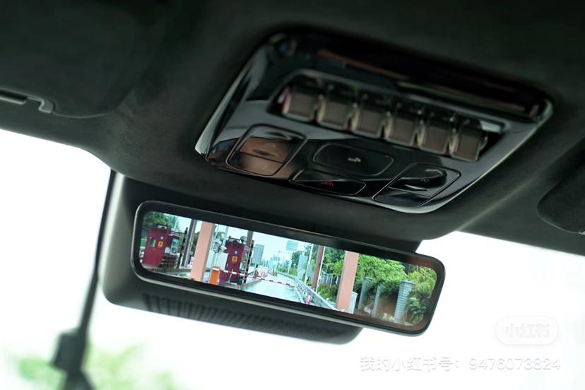 提前透露下，这个车在工程师那边的硬件冗余非常高，同时还有华为满血版的赋能，豪华配