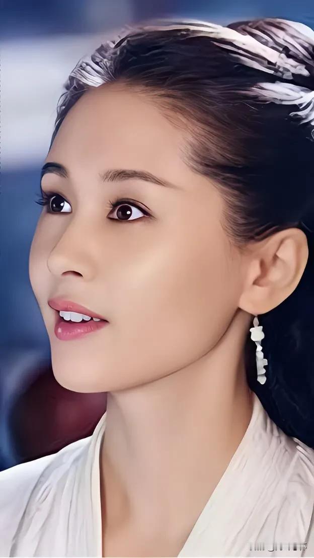 王子文，原名王蒙蒙，1987年出生于四川成都，内地影视女演员，身高159公分，体