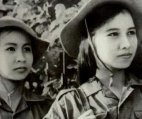 1979年，黄干宗被两个越南女兵“掳”进了大山深处。他本以为自己必死无疑，却没想