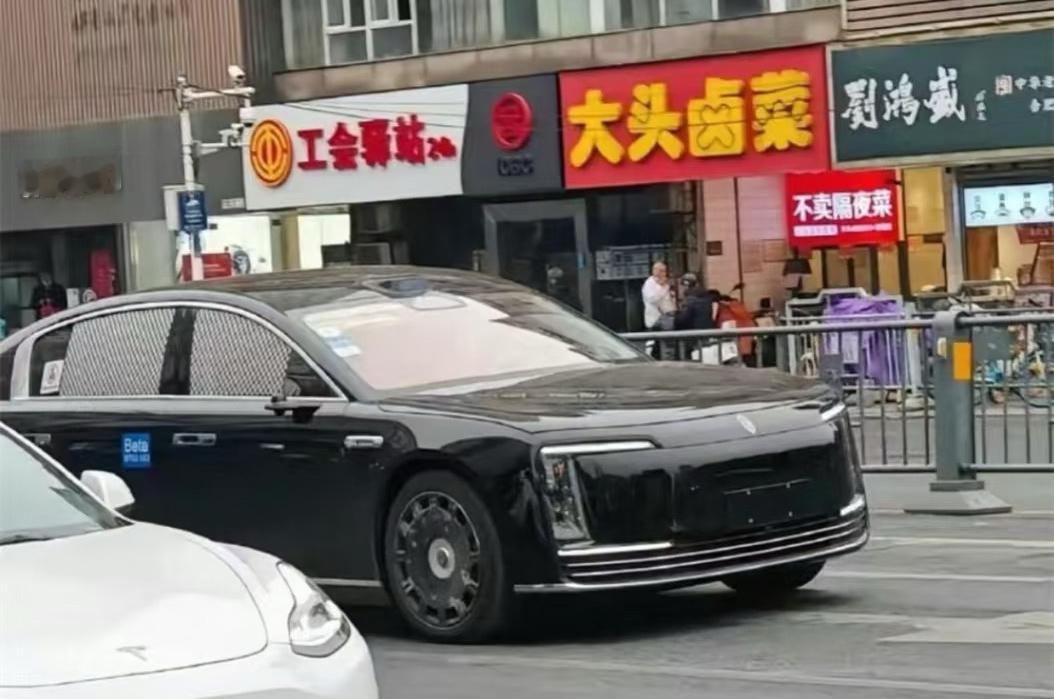 余承东透露尊界S800将上春晚 尊界S800上春晚了，对中国高端制造来说是一个惊