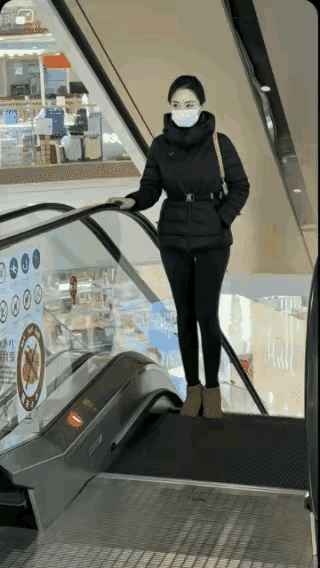 身材绝了，太板正了[灵光一闪][灵光一闪][灵光一闪]好身材