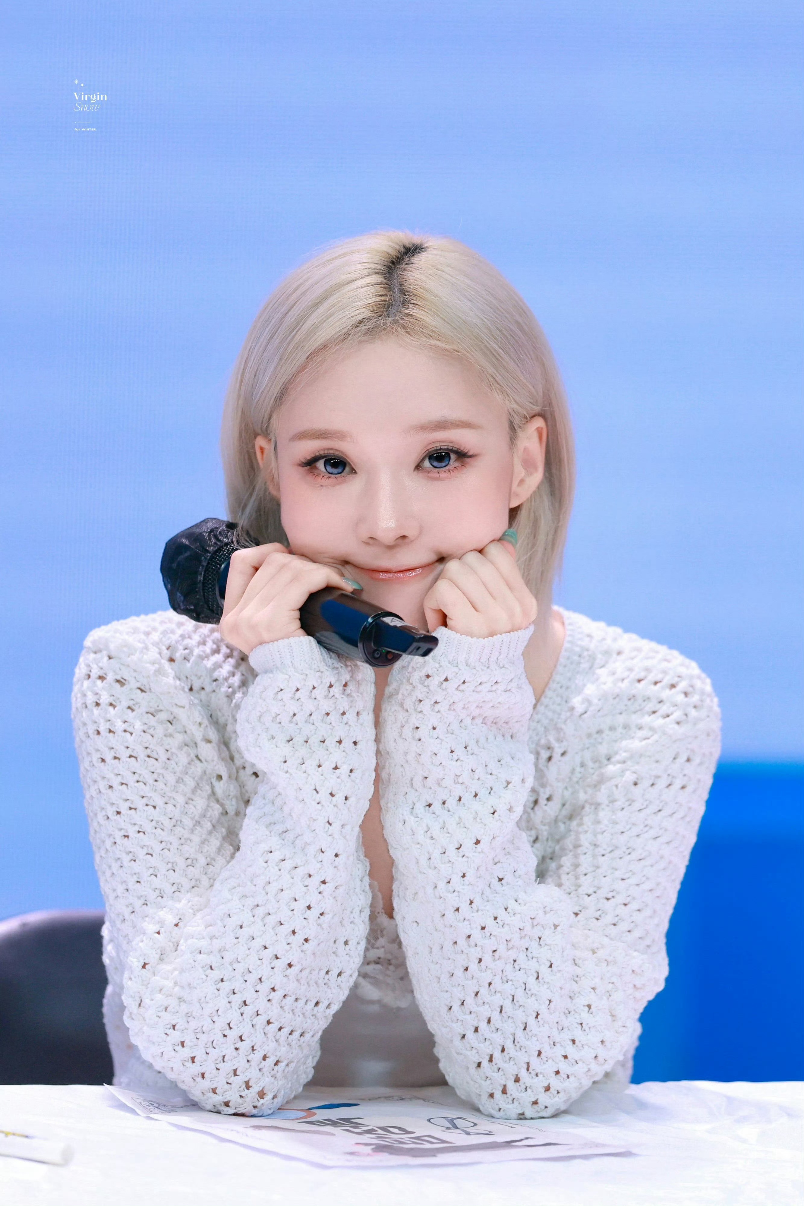 一场签售会就能获得百变旼炡 好漂亮