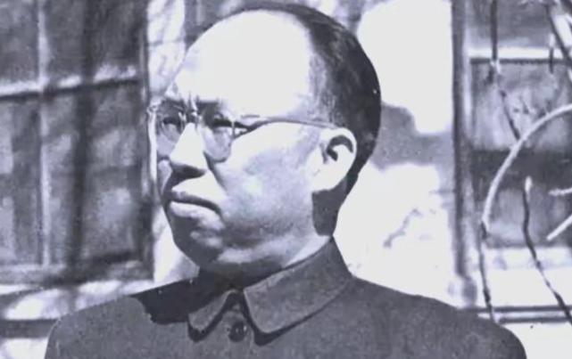 1929年，浙江脚夫带两挺重机枪投奔红军，拒绝500块大洋赏钱，此后征战16年只