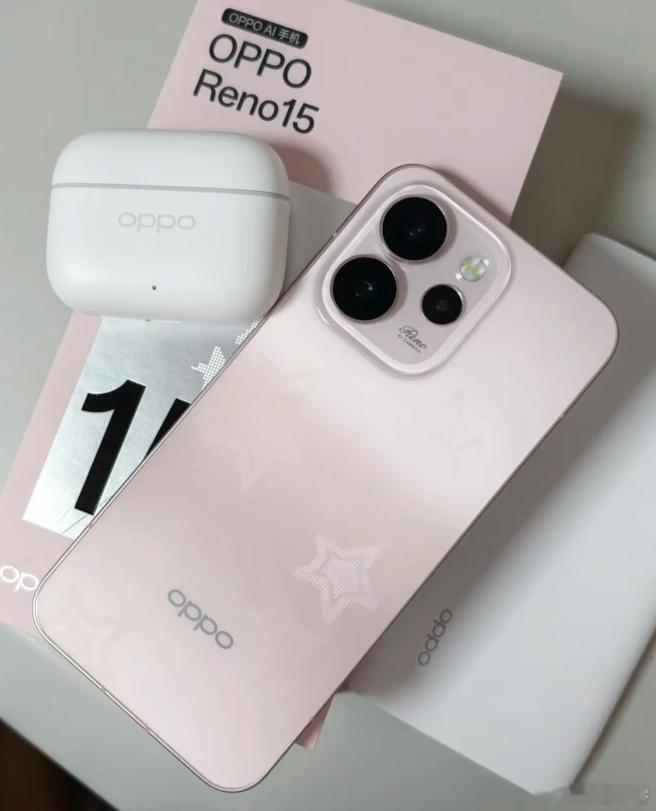 OPPO确实懂女生，Reno 15星星粉浅粉色后盖+星星闪动，俺平时没那么少女心