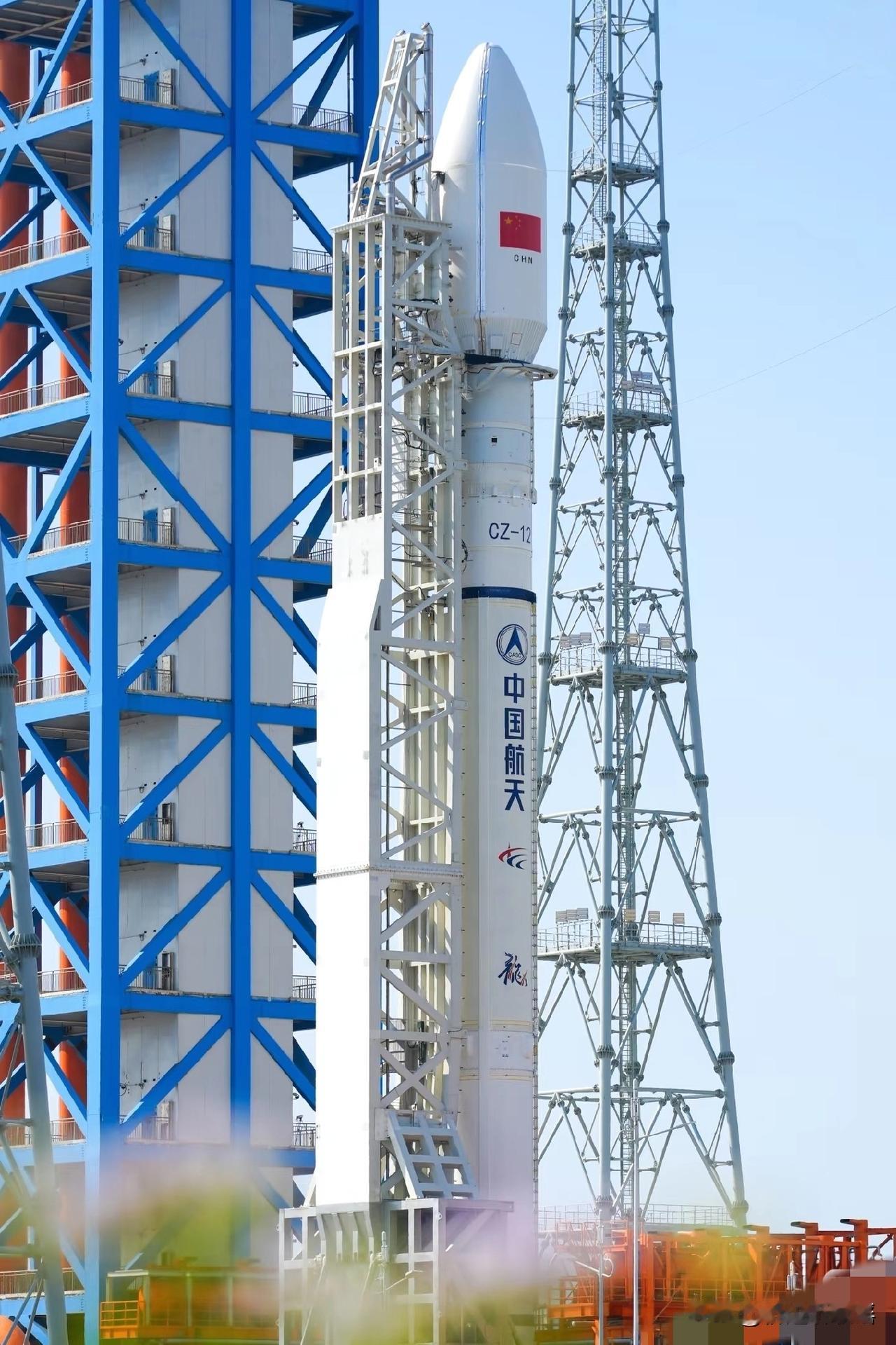 祝贺！我国成功发射！1月19日下午15时，我国在海南商业航天发射地用长征十二号运