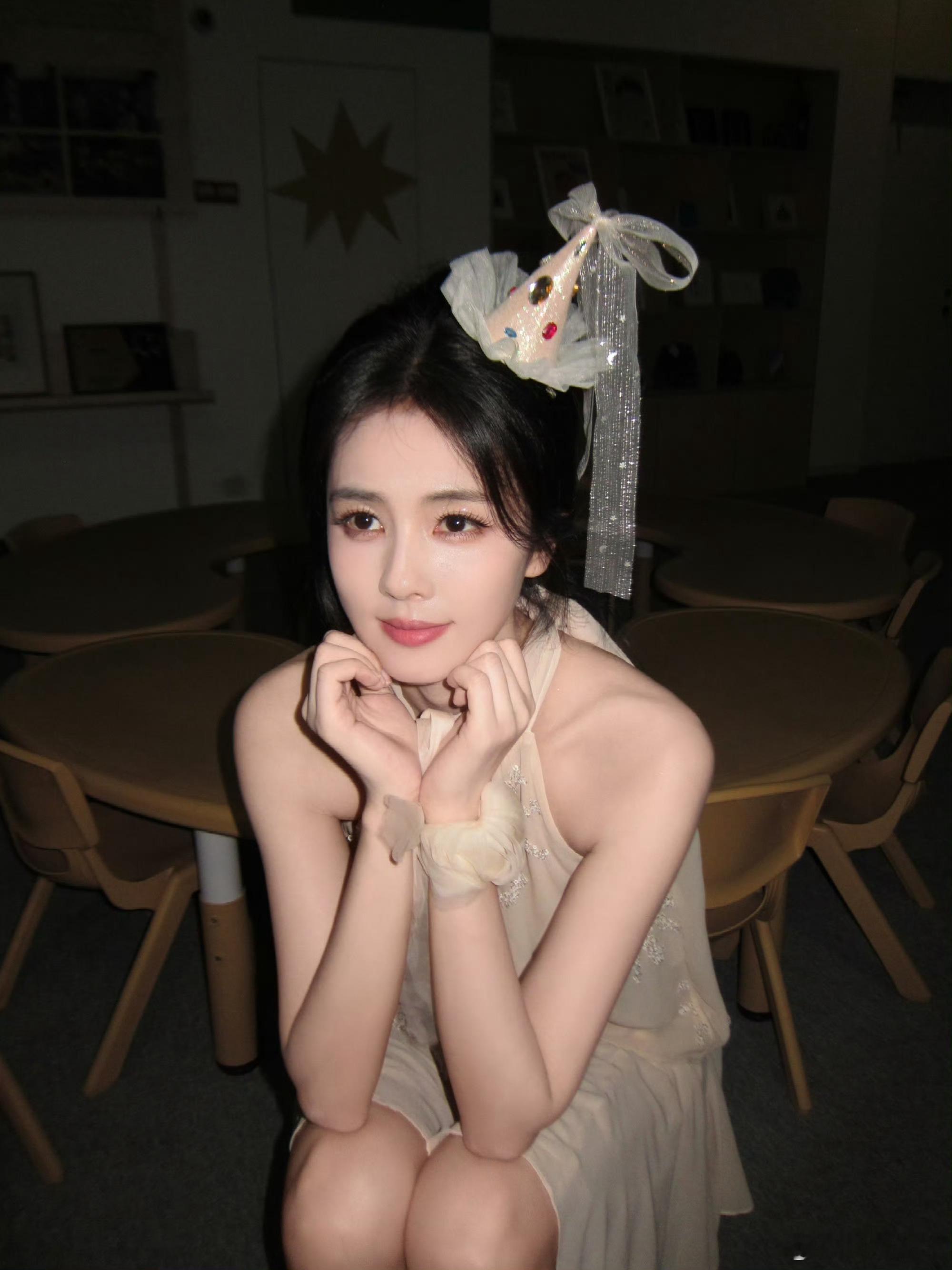 白鹿生日月的仪式感白鹿 ​​​