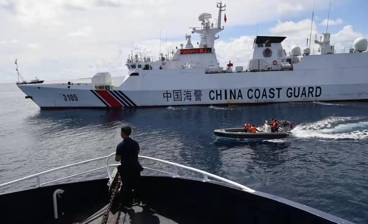 中国海警近期在台岛以东海域展开执法行动，涵盖海底测绘、海上管控等多项内容。这一动
