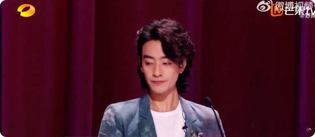 郑云龙想要弃权声鸣远扬最后一个晋级名额太烫手了！选手美声功底扎实、声音穿透力绝，