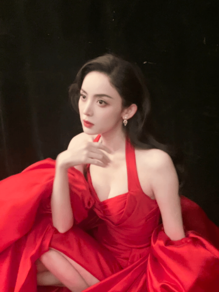 #娜扎 异域玫瑰#古力娜扎[心][心]娜扎真的是太美了 ​​​