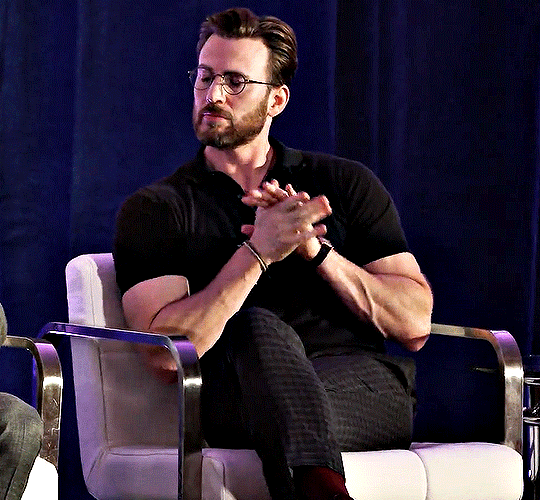 #ChrisEvans[超话]# 克里斯·埃文斯在ASP交流会上的更多现场图，精