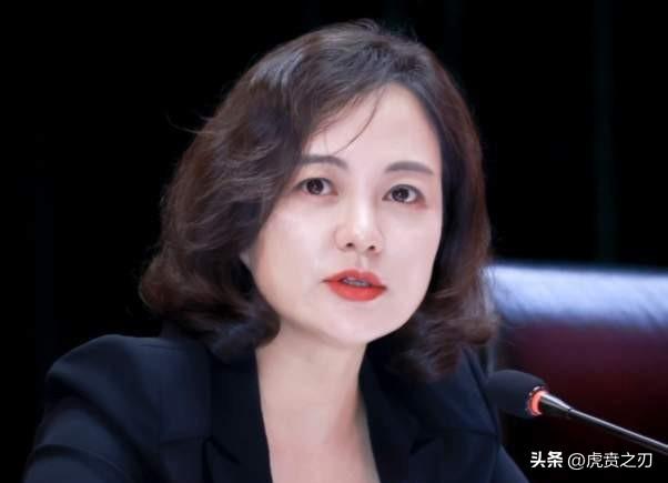 贵州茅台的“门面担当”，塌了
网友：董秘，风韵犹存，可能失去魅力

背景资料：蒋