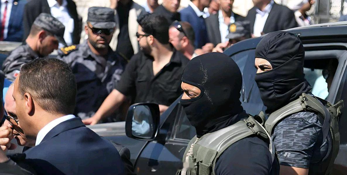 中东伊朗最新局势 伊朗雷霆出手！一口气抓了500个“内鬼”，这水有多深？伊朗称逮