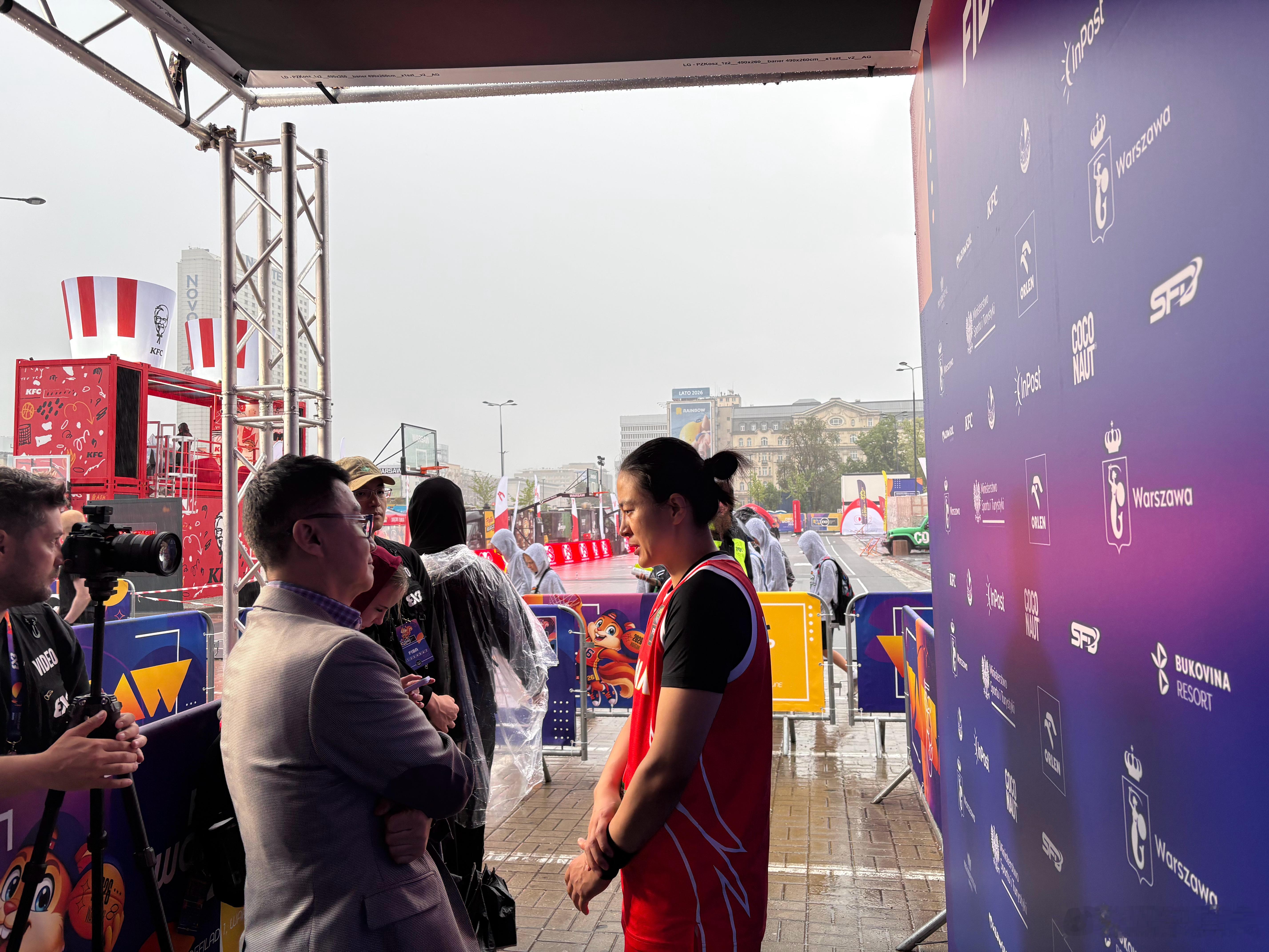 正在华沙举行的2026 FIBA(国际篮联)三人篮球世界杯今天进入到淘汰赛阶段，