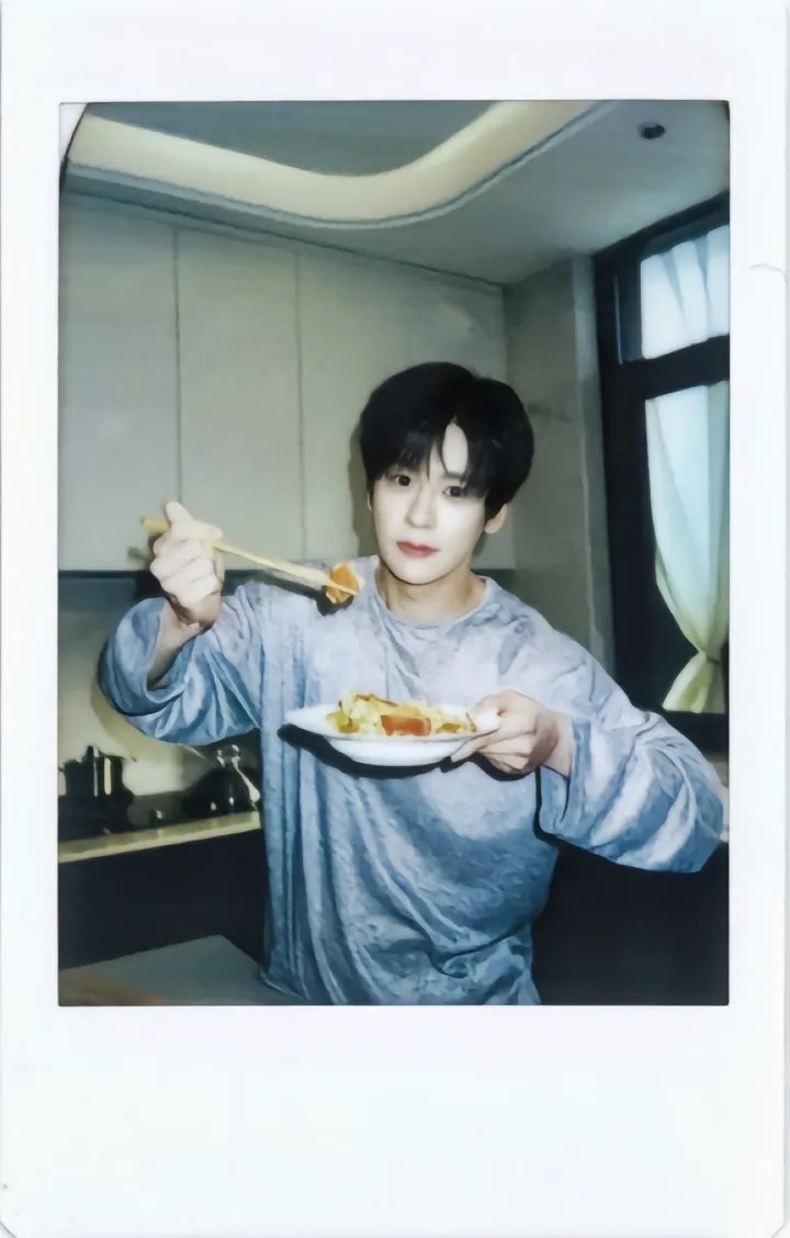 你是迟来的欢喜 保存一些许淮颂和阮喻的“幸福定格瞬间”： 