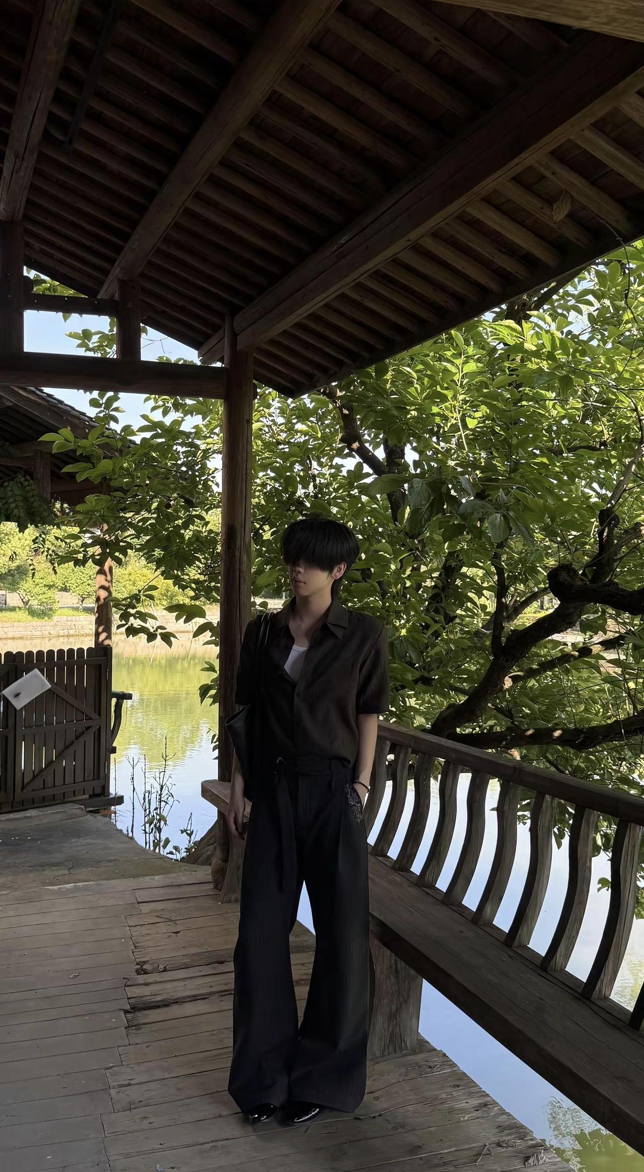 小胡同。