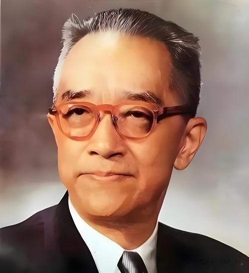 上世纪50年代海峡两岸几乎同时批判胡适，这并非偶然。
唐德刚曾言：“大陆批胡，台
