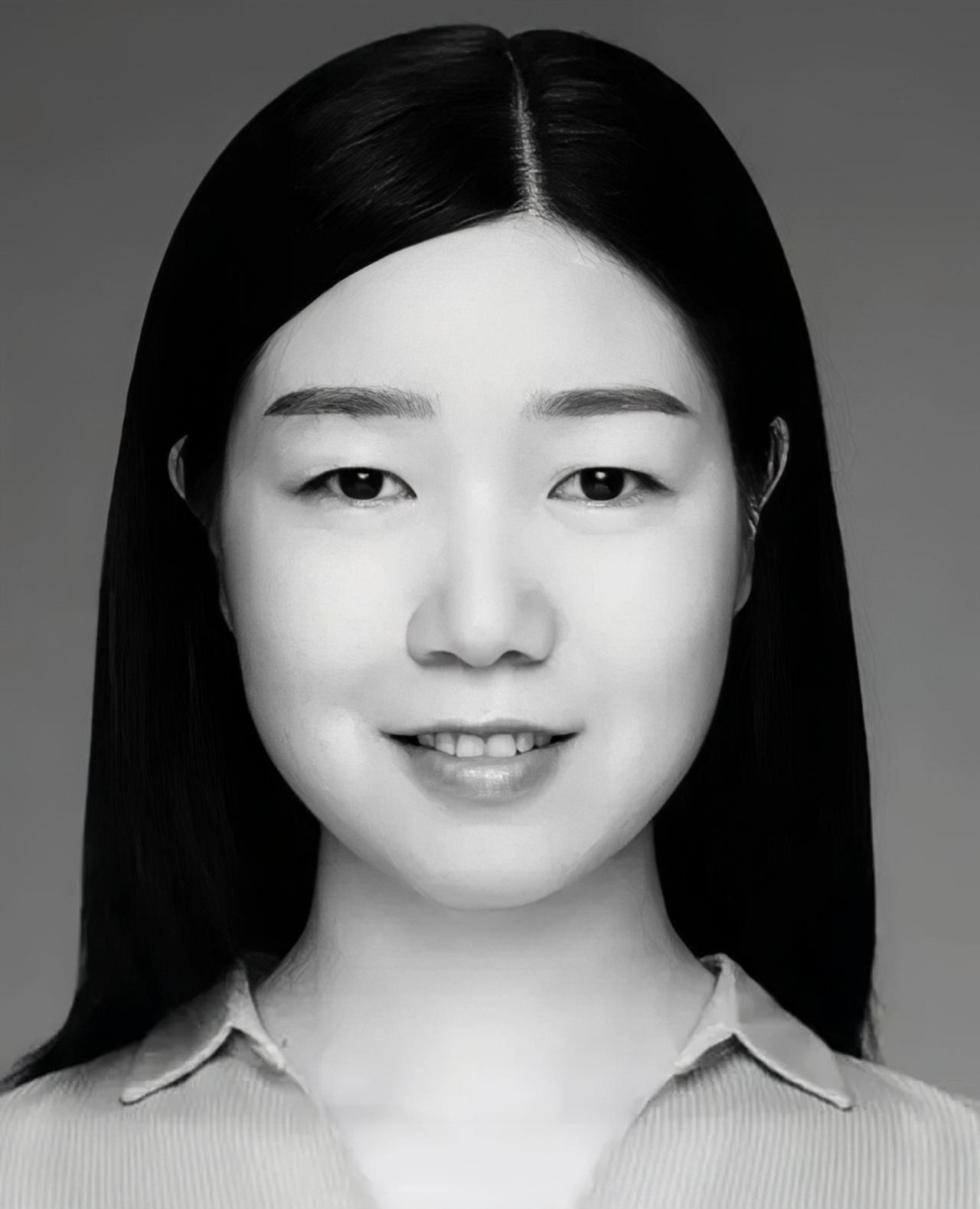 邓桂娟，陕西镇安人，1992年出生，2019年从清华大学北京协和医学院硕士毕业。
