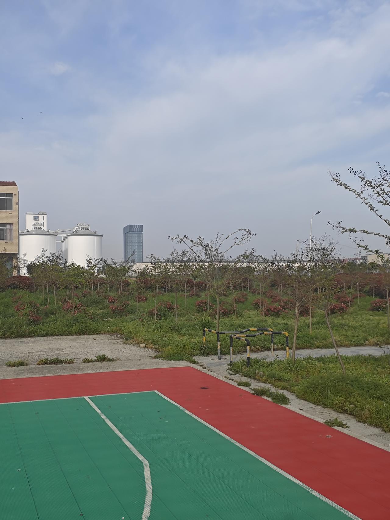 购公寓房有什么不足之处？如果产权到期了，怎么办？
一、买公寓（40/50年商业/