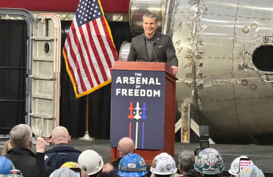 它跑了，美军一路追到印度洋