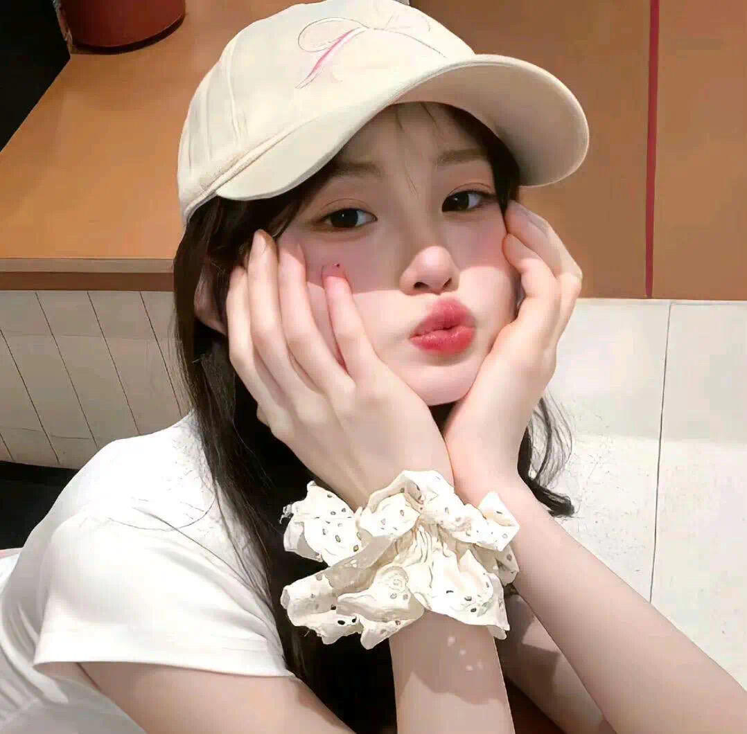 𝑾𝒆𝑪𝒉𝒂𝒕丨超旺自己的头像氛围感头像 ｜优质女生头像 ｜好运头像 