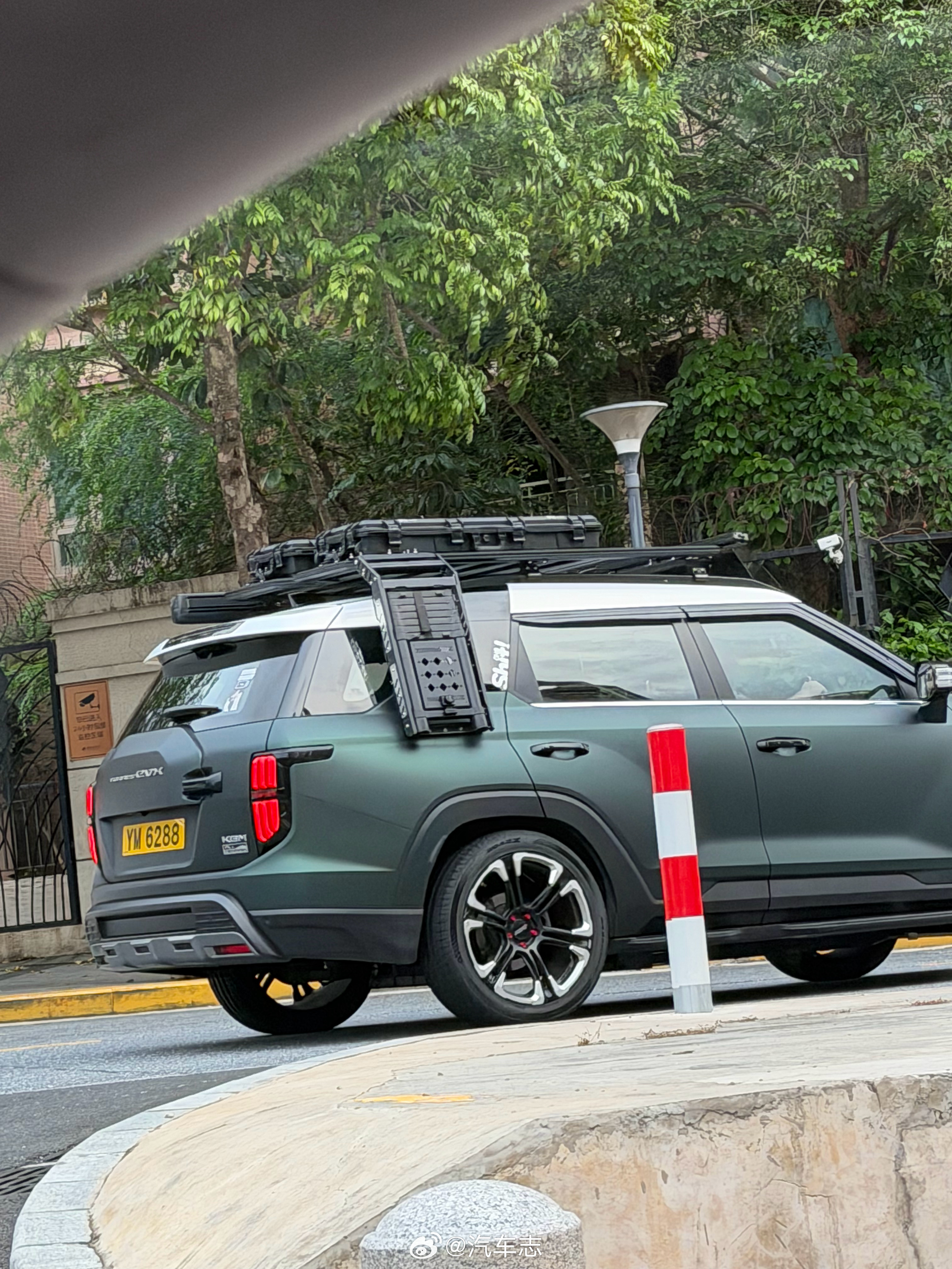 给你5秒钟，你们认得出来是什么车吗？