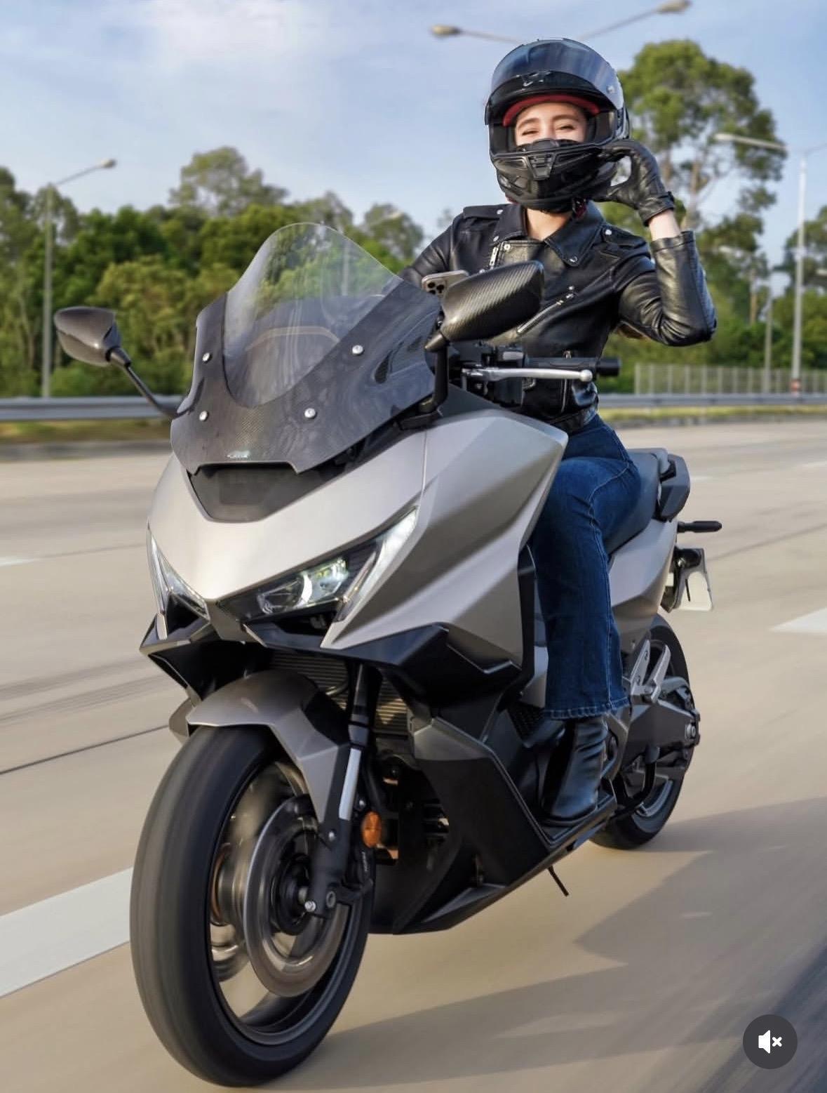 ᵕ̈🔅
生活并非总是一帆风顺，
但需尽力将其过得温婉且闪耀光芒。
做正确之事，