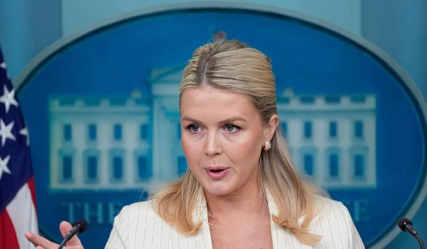 白宫记者会上，白宫新闻秘书卡罗琳表示：“由于存在不可管控的风险与冲突，美国决定立