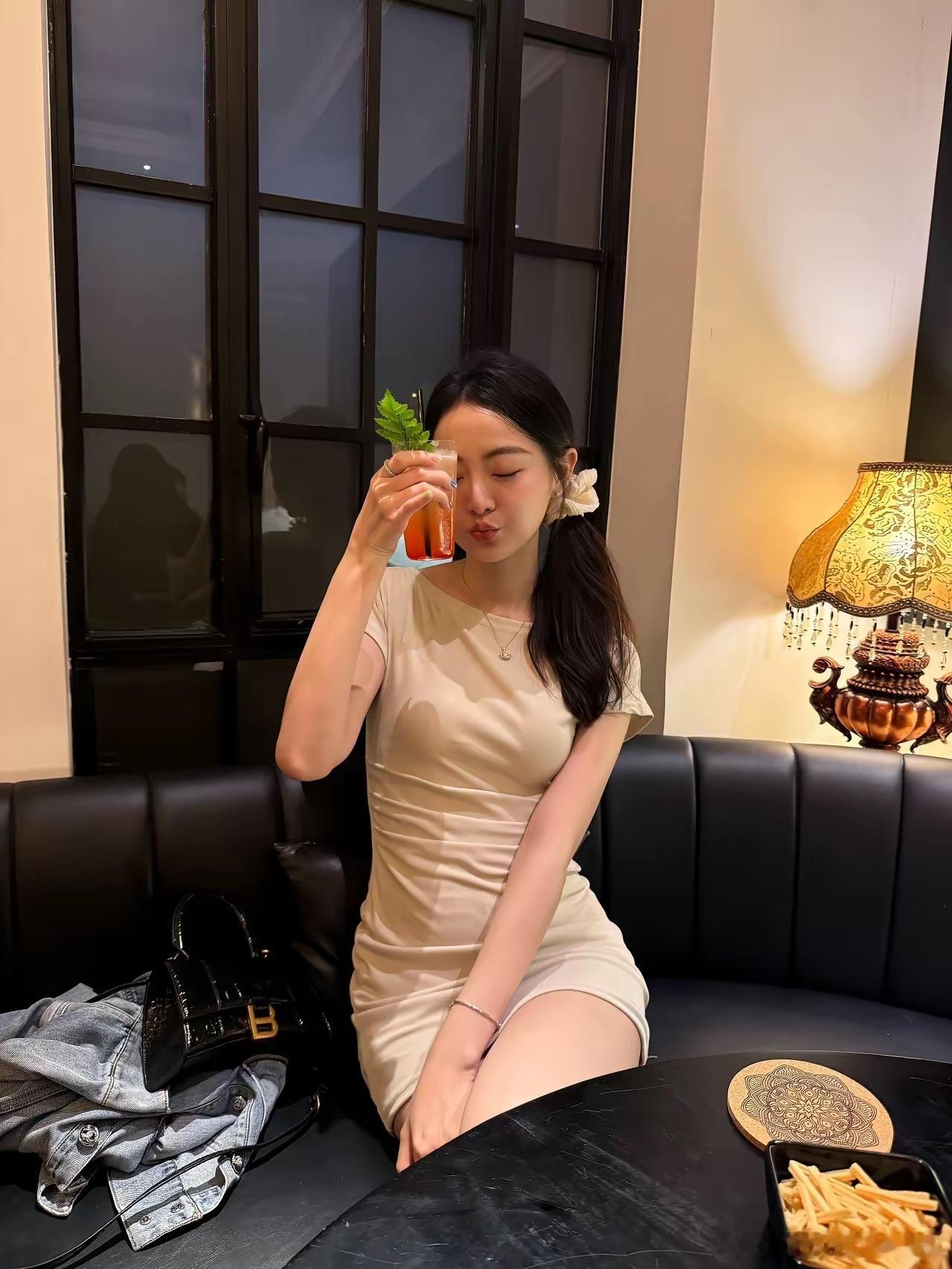 漂亮饭不和漂亮的人吃有什么意思 