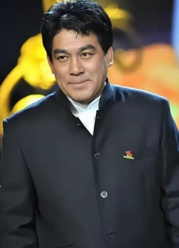 2019年，朱时茂给陈佩斯转了100万，附了条消息：‘钱不多，能帮衬点是点，’陈