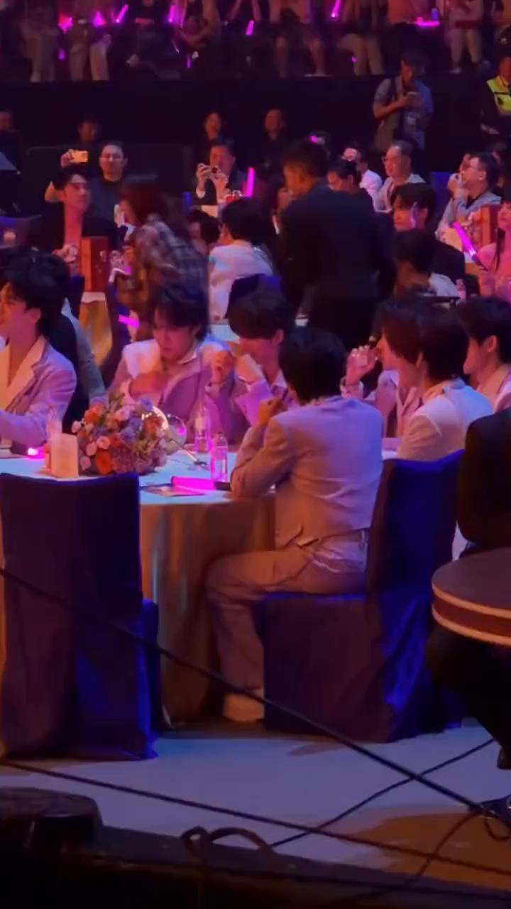 女儿预备。