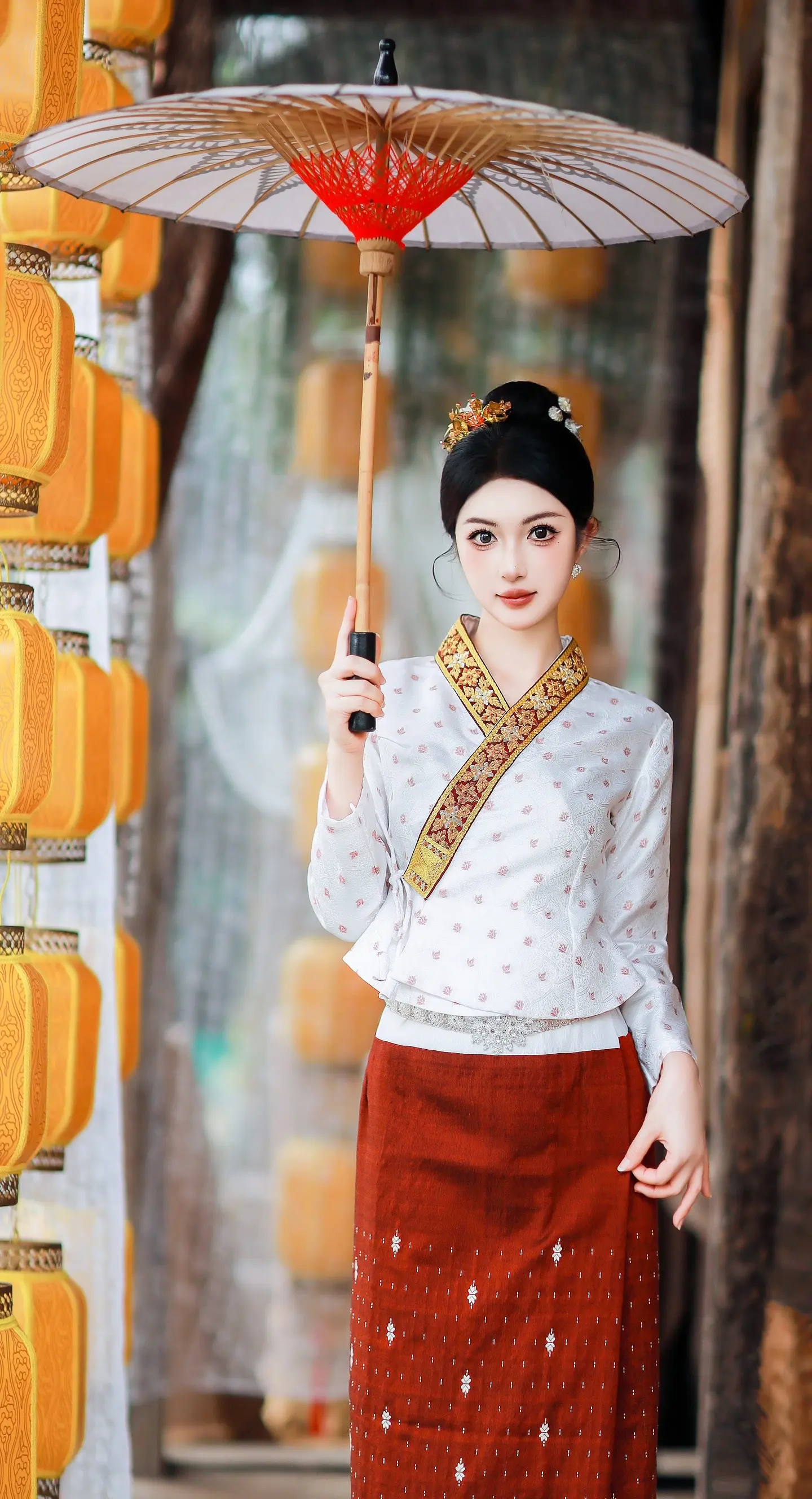 “傣装就是越简单越优雅舒展。”