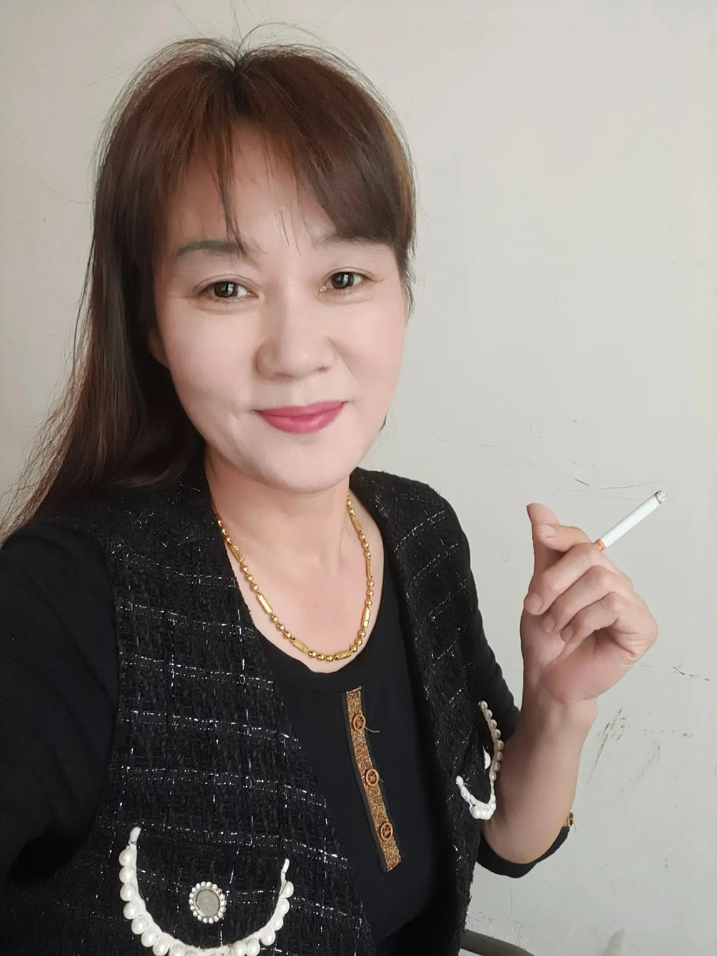 我是一个农村的女人 发一张库存照片