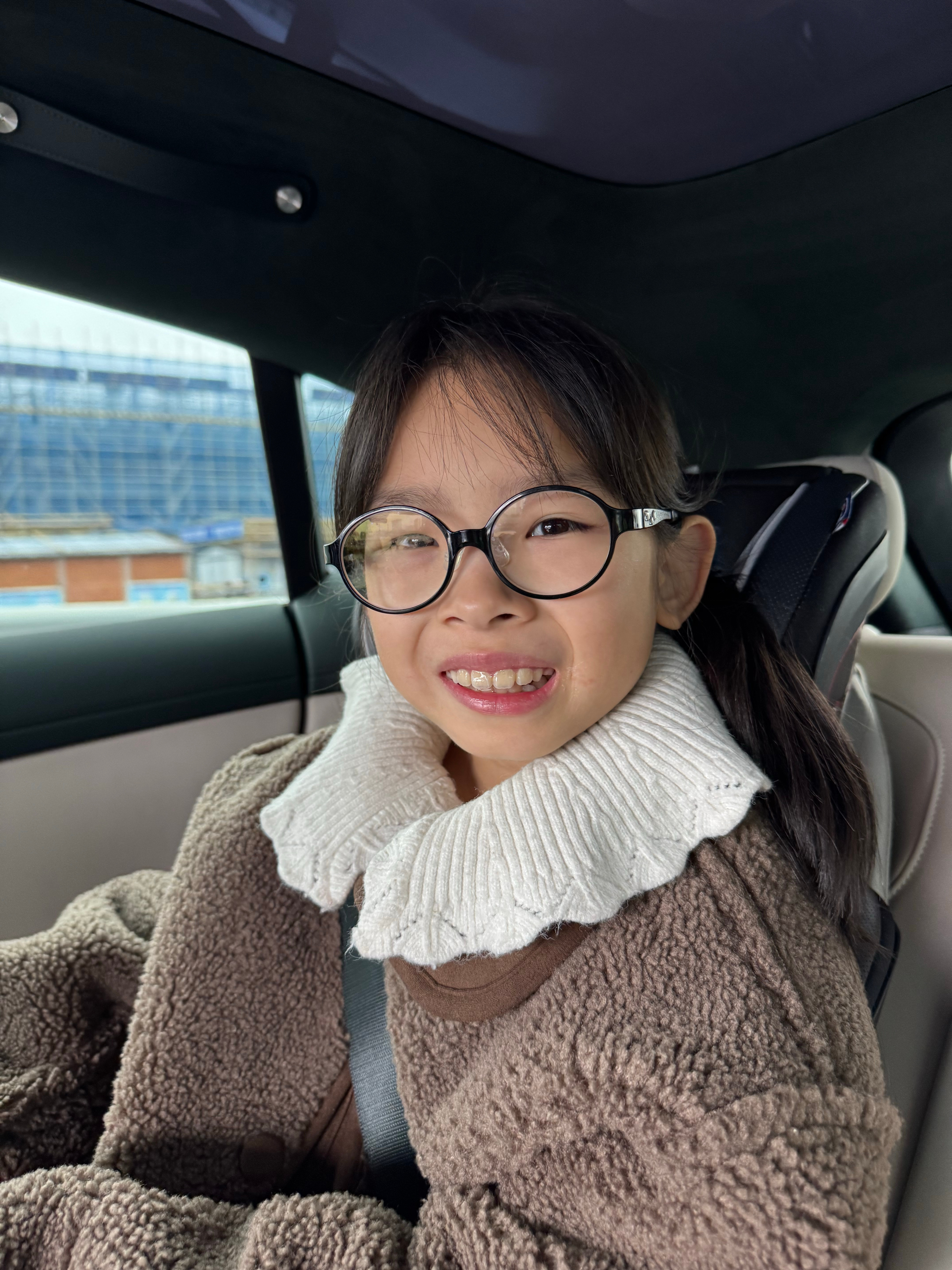 今天我报名的浙大临床与心理咨询高级研修班开学典礼，这两位原本说感冒了不陪我了，在