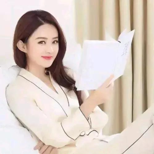 好喜欢你们，好喜欢你们的床躺床时光 卧室甜照 温柔床榻风 铺了个床 搬回家的床 