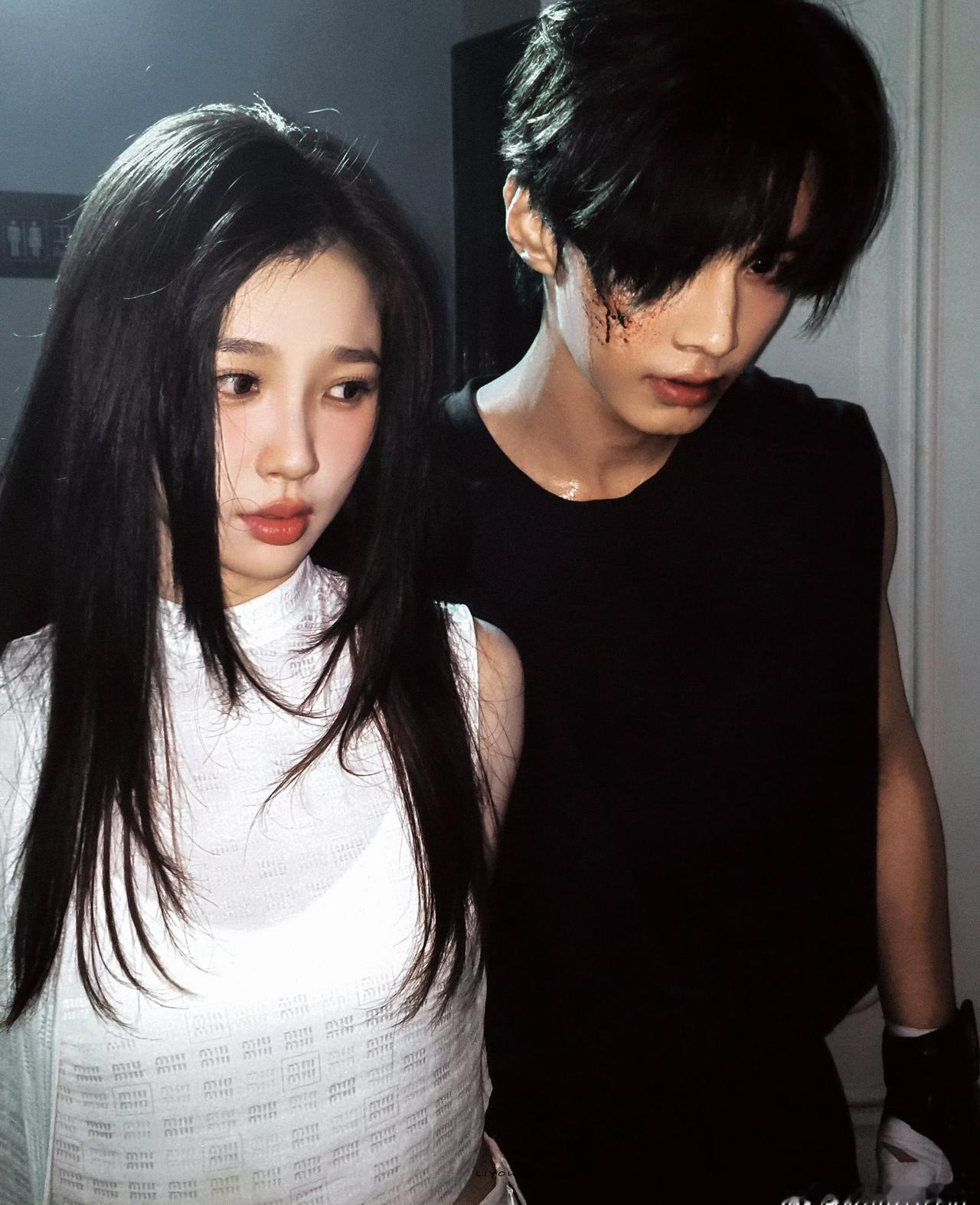 朝朝暮暮、永不分离
虞书欣双轨饰姜暮网剧双轨朝朝暮暮双轨双轨双轨姜暮 虞书欣何与