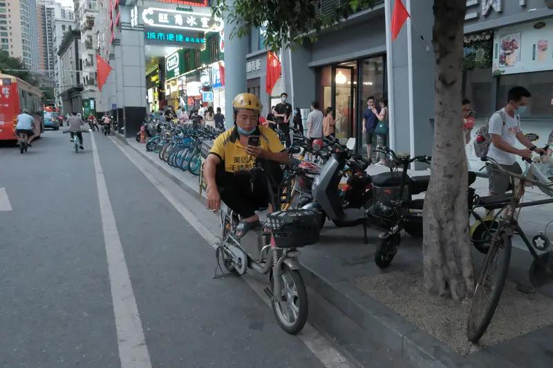 每天起早贪黑忙忙碌碌为的什么呀? 每天起早贪黑忙忙碌碌，为的到底是什么呢？其实答