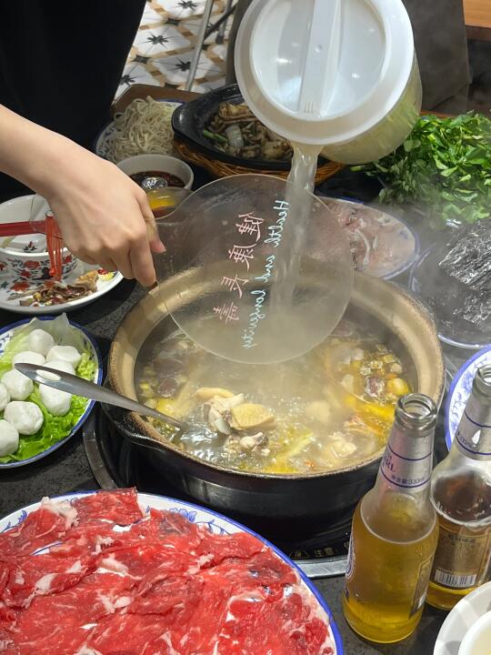 来南京吃个鸡煲🍲没辜负我排队半个小时！！！