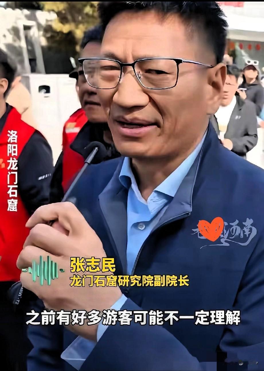 龙门石窟这次破例，真的太圈粉了！

严禁车辆入内的核心景区，

竟在牡丹花季人挤