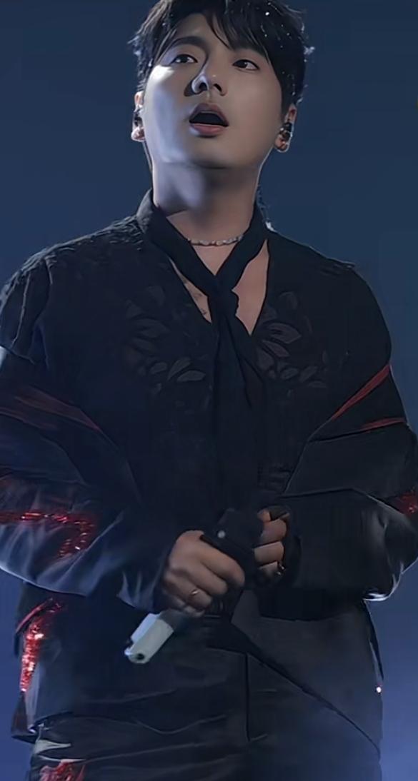 “分币不掏”，这梗太上头！

谁能想到，海来阿木一首深情的《来跳舞》，竟被网友玩