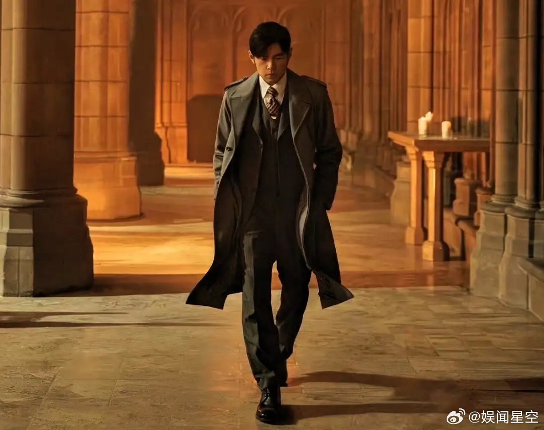 周杰伦，终于等到了！近日，杰伦总算出了新专辑，结果瞬间起了争议。有网友觉得花这么