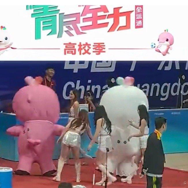 十五运吉祥物狂跳雪王舞步有谁懂从昨晚到现在不知刷了多少遍的我 ​​​