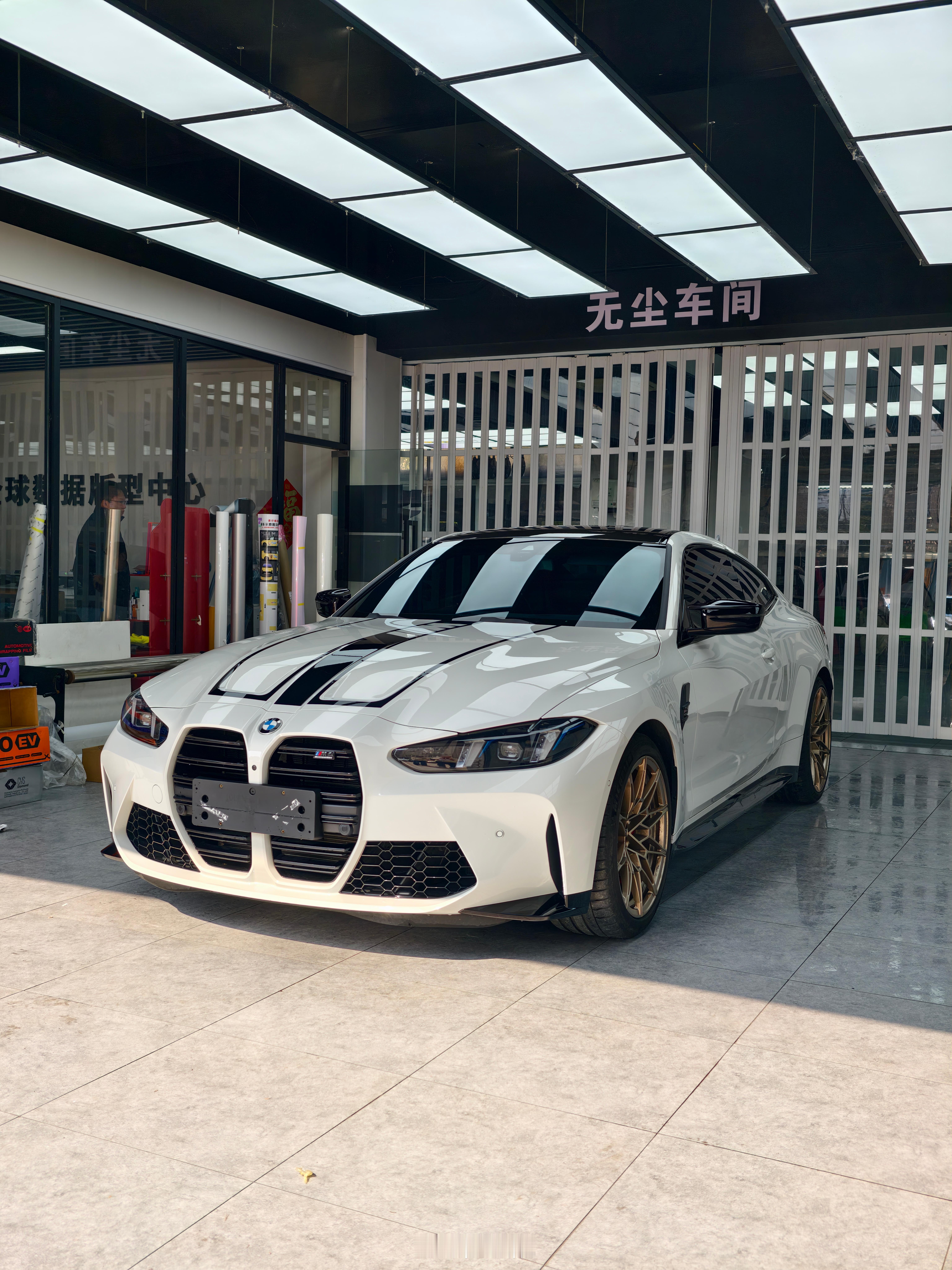 给小车车贴个拉花，黑白永不过时