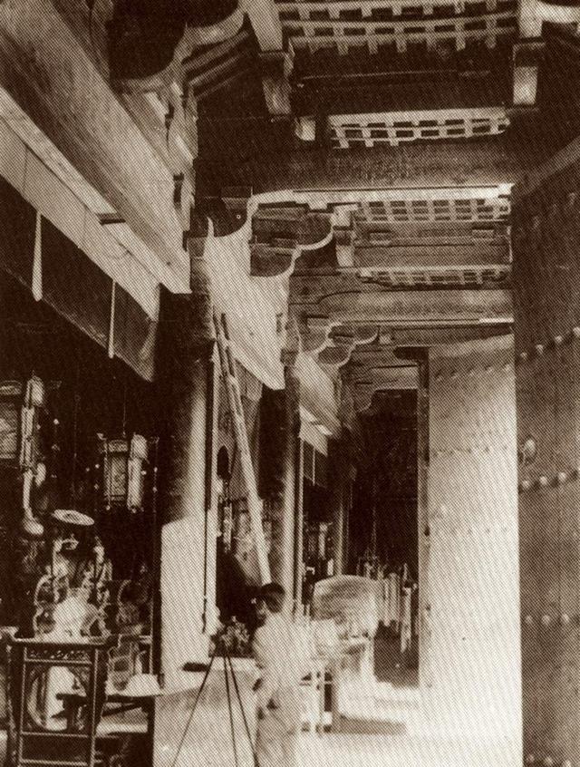 这是林徽因的手绘图，你敢信吗？而且还是100多年前没有电脑的情况下！

林徽因1