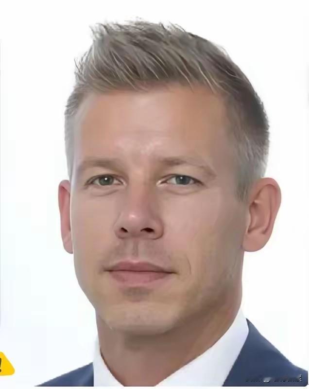 从欧尔班的落选，到毛焦尔·彼得胜选，再次警示世人，一个国家与另一个国家的友好，决