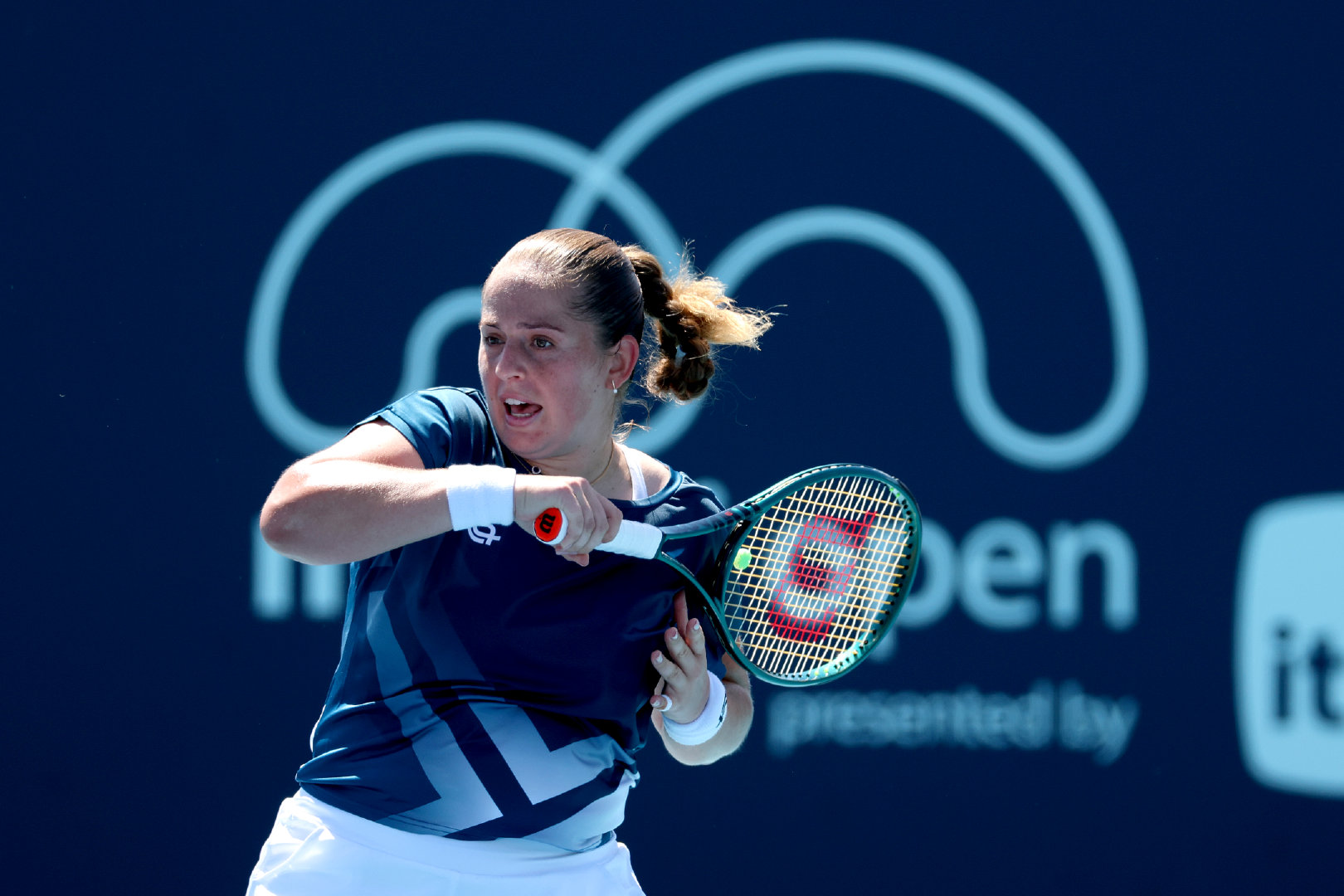 奥斯塔彭科赢得过山车大战🎢WTA1000迈阿密站第三轮，25号种子奥斯塔彭科虽