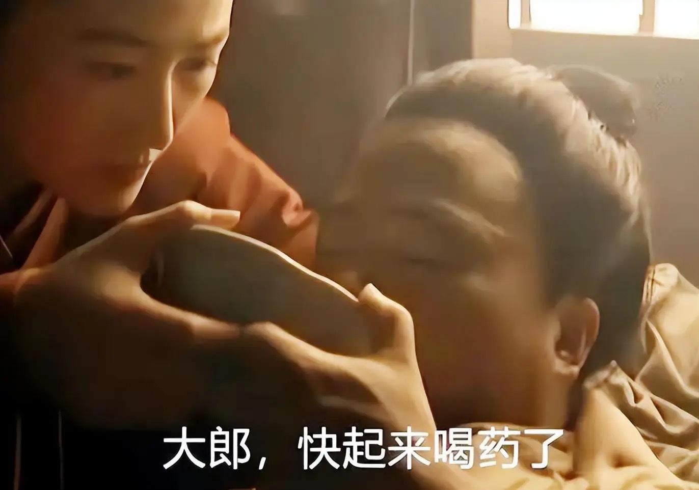 大平台的算法精准投喂，对互联网用户来说，其实就是慢性服毒。 