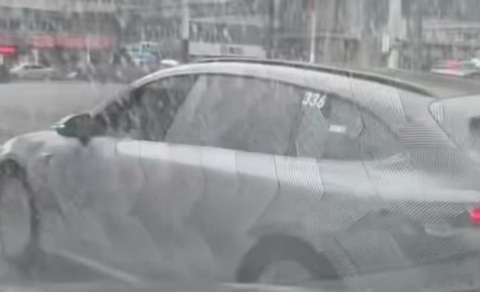 疑似2027款蔚来ET5T带伪装出街了~各位对这台车有什么期待？