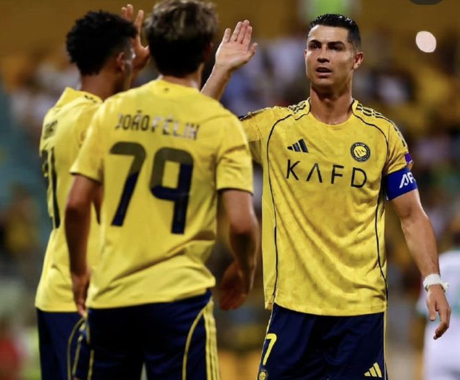 利雅得胜利全队身价1.35亿欧，而多哈国民只有2000万欧。显然，利雅得胜利的实