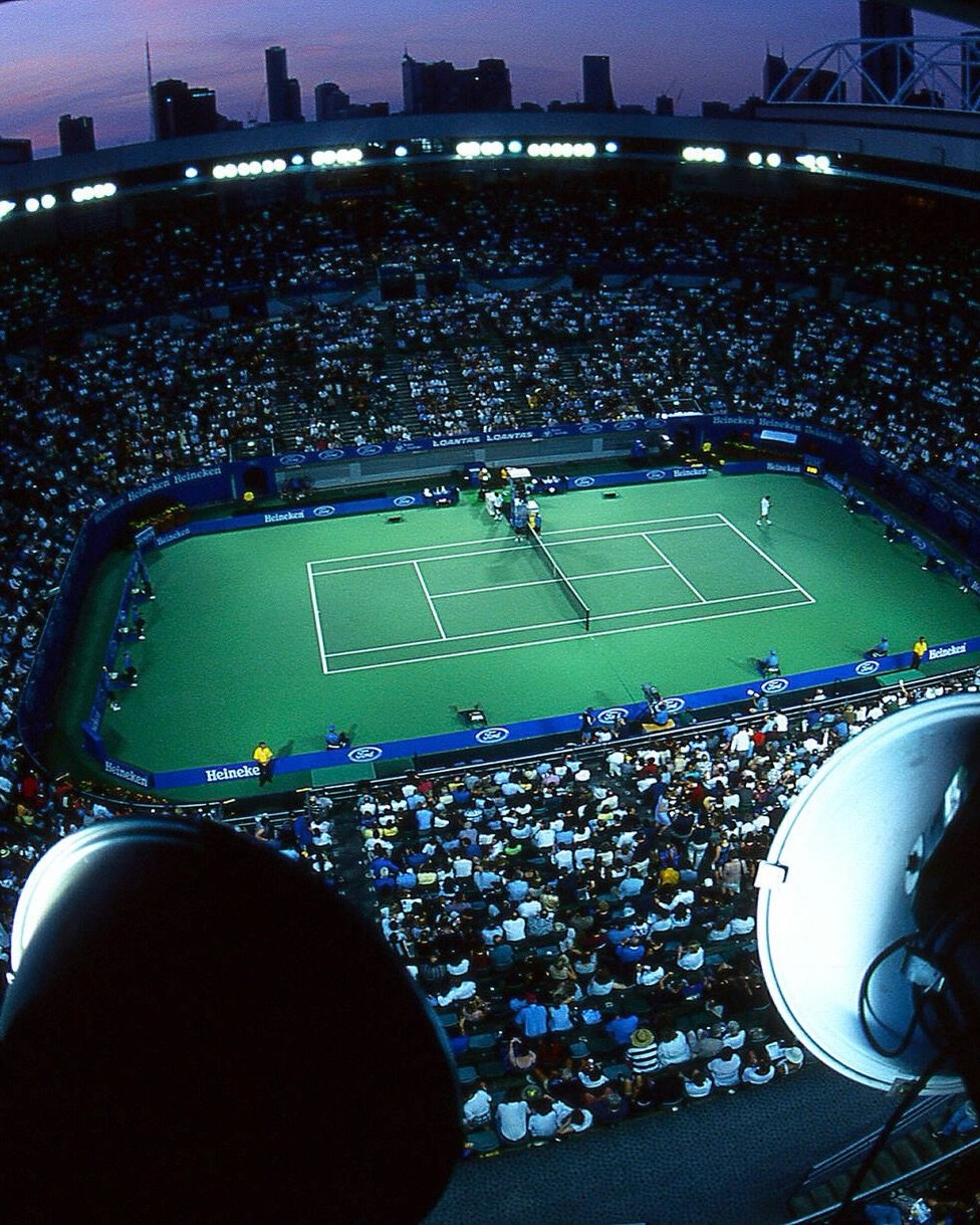 从过去到现在罗德拉沃尔球场见证无数经典✨哪一场比赛让你至今记忆犹新？网球 澳网2