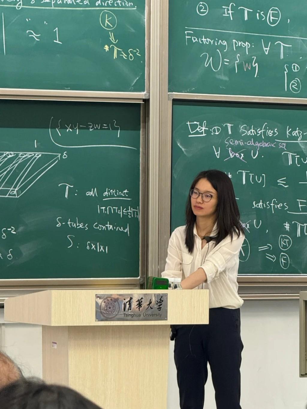 王虹的一位北大同学、现在美国佐治亚理工学院副教授赵拓这样评价王虹：“王虹不是只选